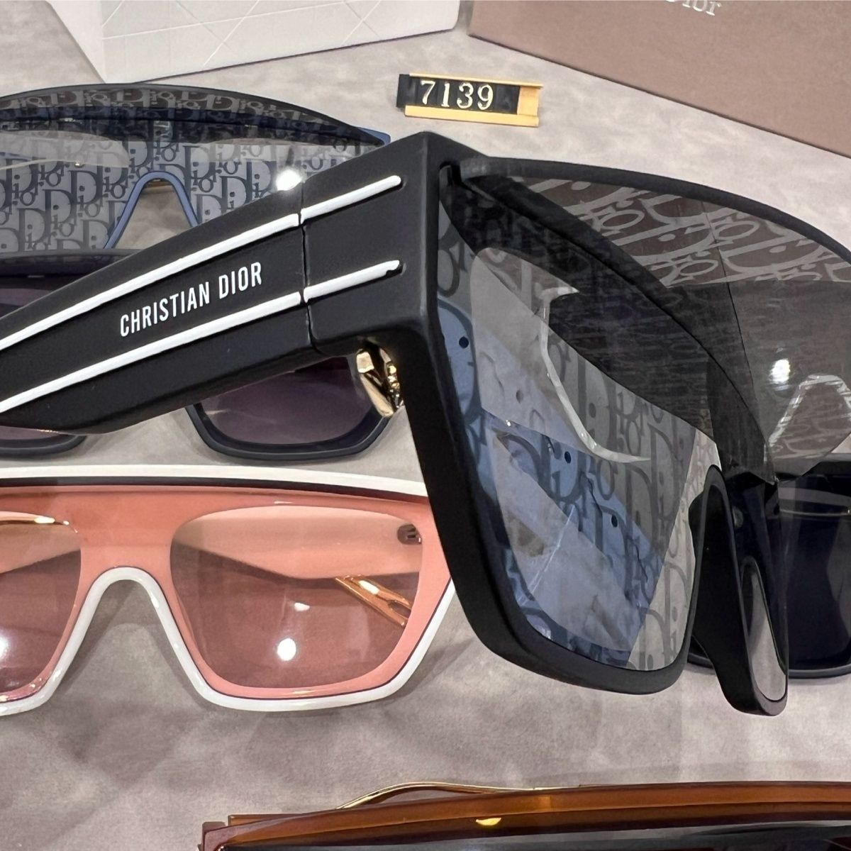 Sunglasses with the Box, SD25-7139 243 244 245 246 247 248 249 - qinlai888