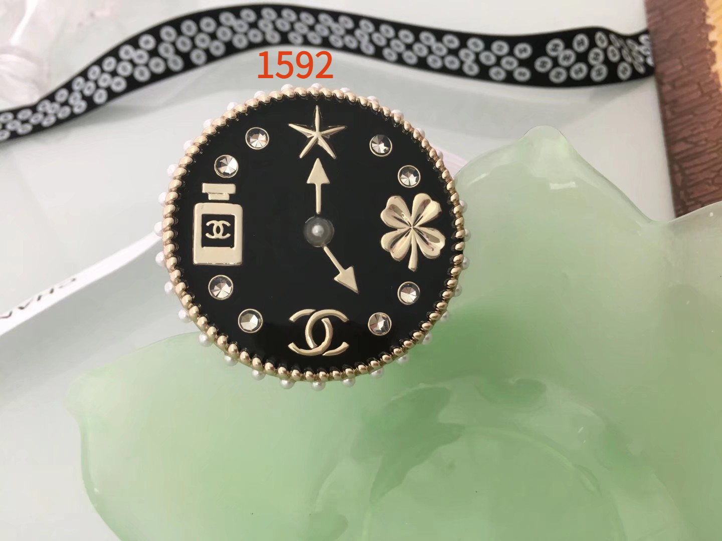 Brooch jewelry,no box,JC22 1592 - qinlai888