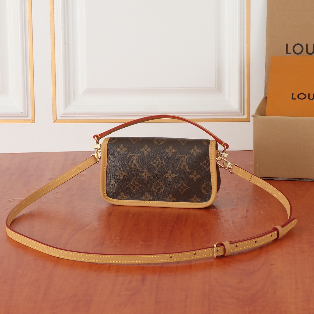 AAA Quality Bag,No box,Size: 19cm, M83298 BL99 010 - qinlai888