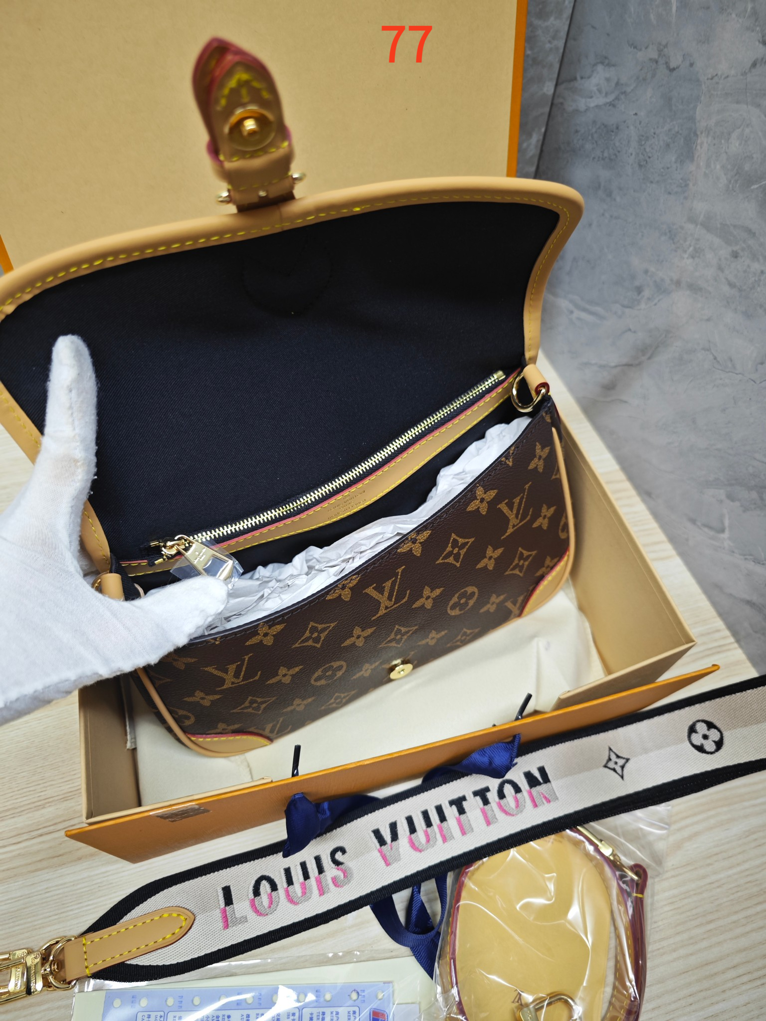 AAA Quality Bag,No box,Size: 25*16CM,BL125 077 - qinlai888