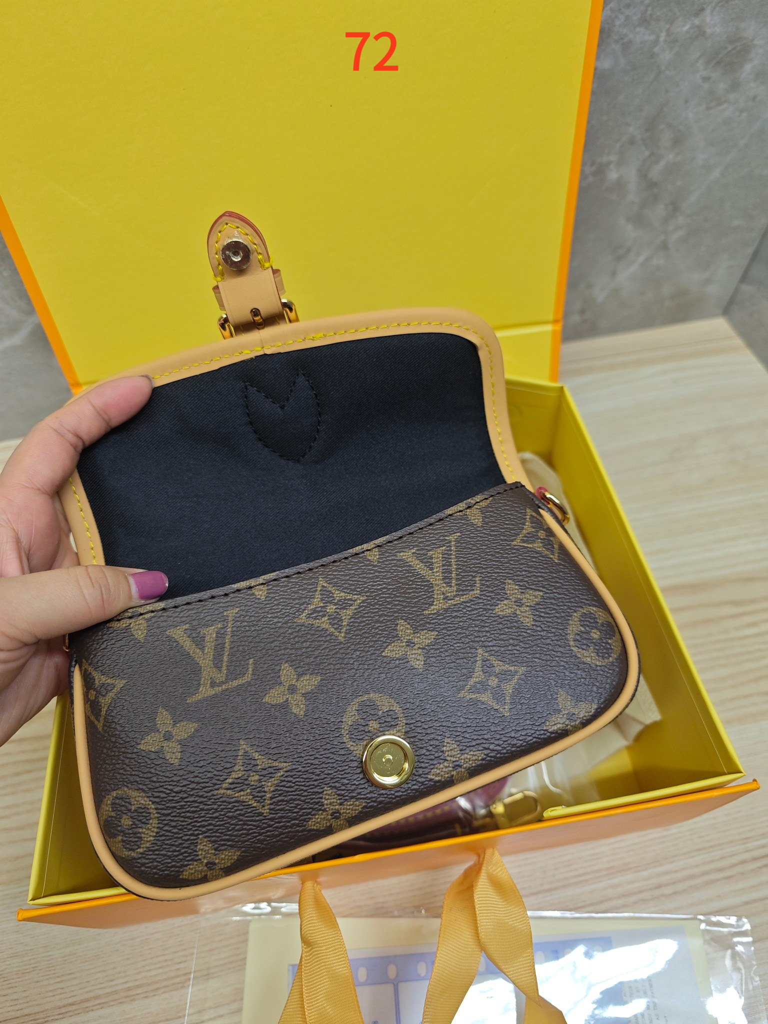 AAA Quality Bag,No box,Size:18CM, BL109 072 - qinlai888