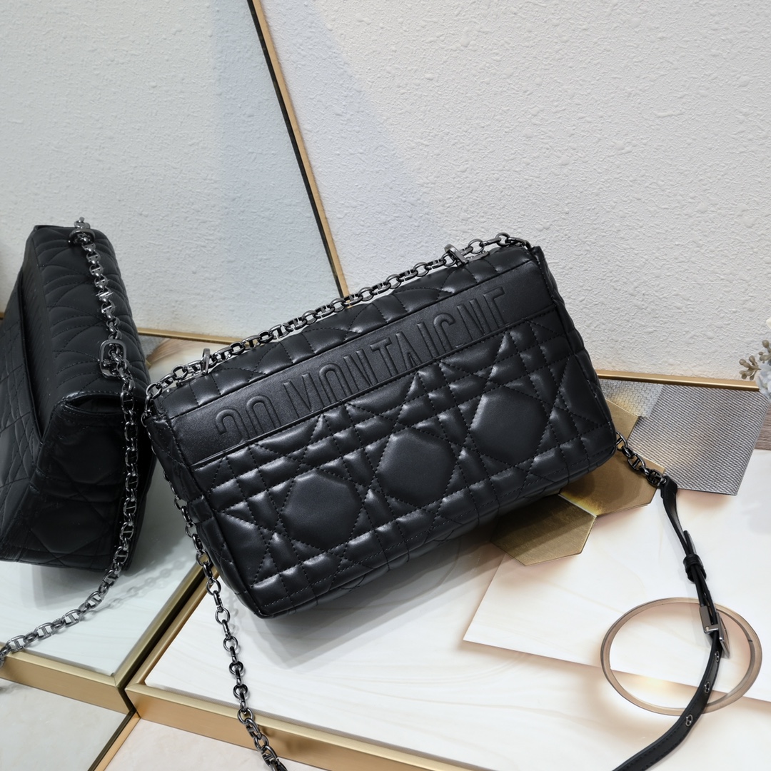 High Quality Bag, No Box, Size: 21*13*8CM,1234 BD149 201 - qinlai888