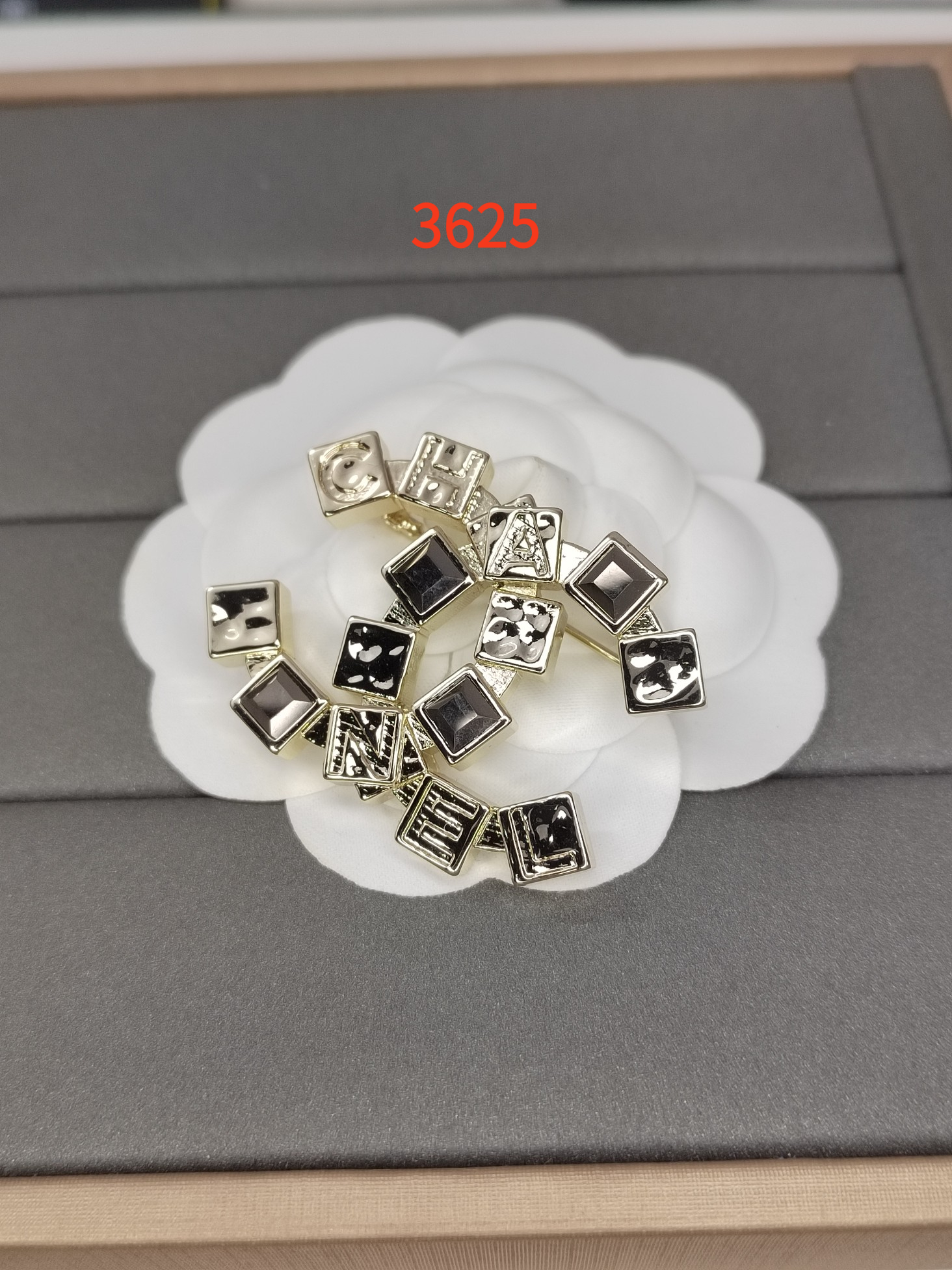 Brooch jewelry, no box, JC20 3625 - qinlai888