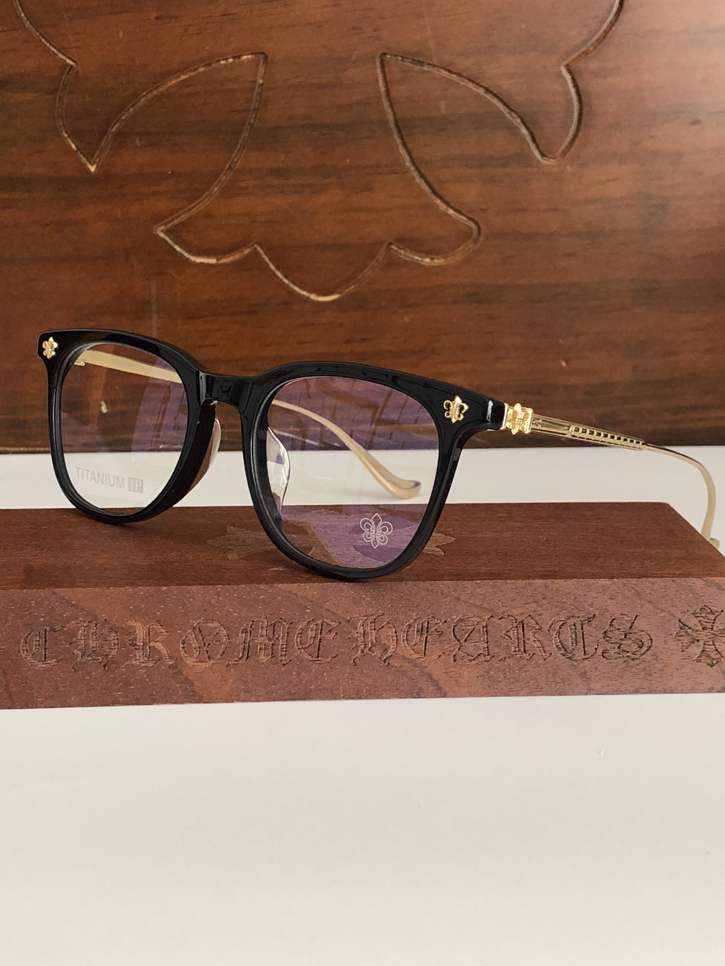 Other Sunglasses with the Box, S45 - qinlai888