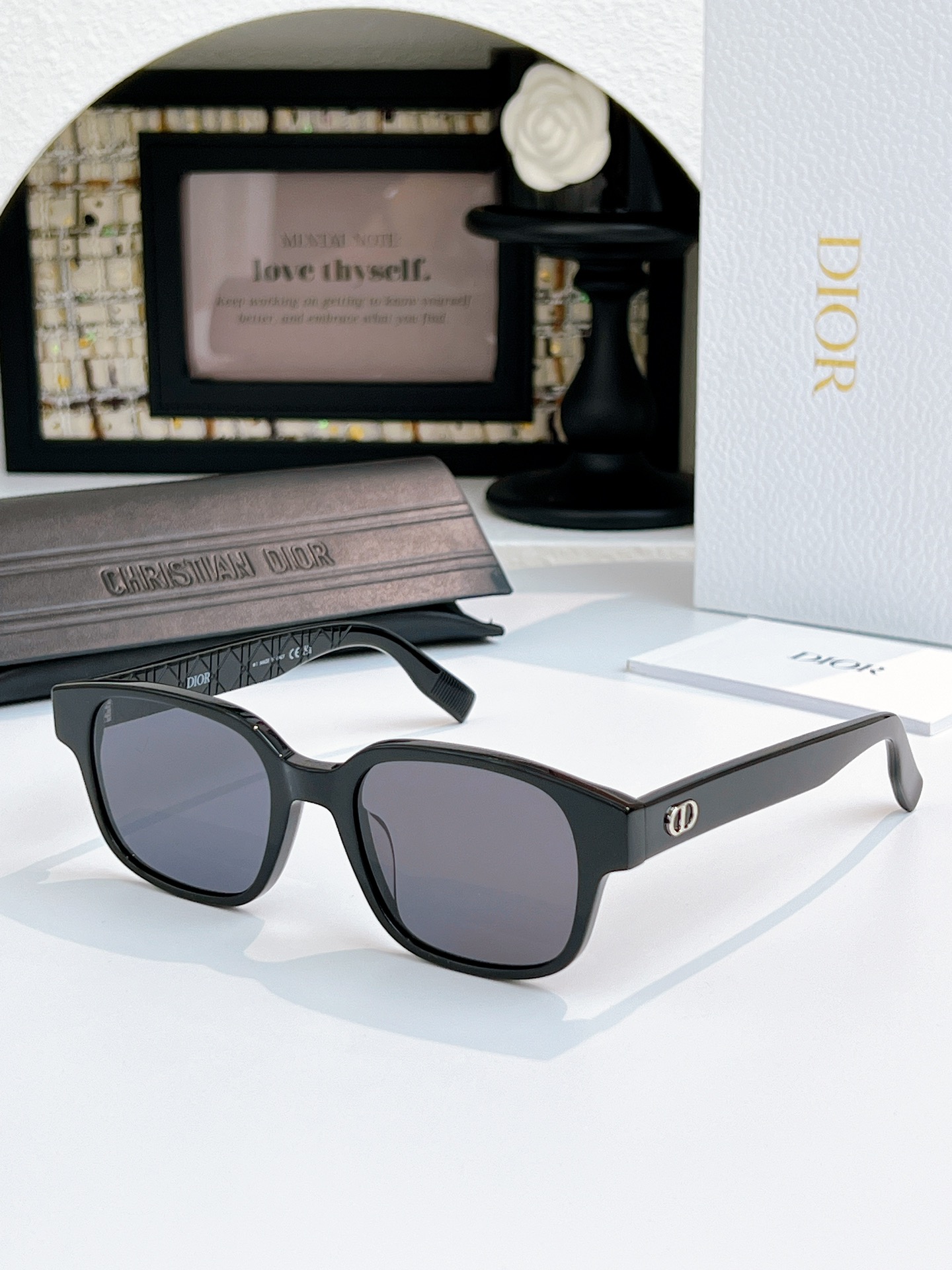 Sunglasses with the Box, SD44 1316 1317 1318 1319 - qinlai888