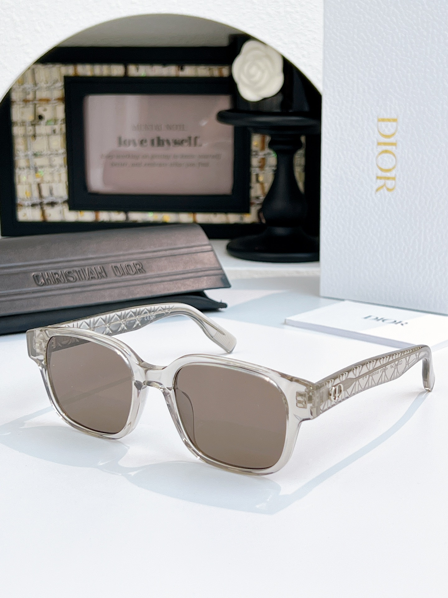 Sunglasses with the Box, SD44 1316 1317 1318 1319 - qinlai888