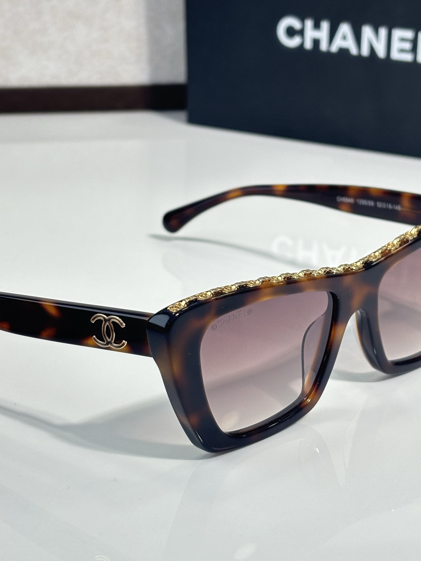 Sunglasses with the Box, CH5540, SC48 1726 1727 1728 1729 1730 1731 1732 1733 1734 1735 1736 - qinlai888