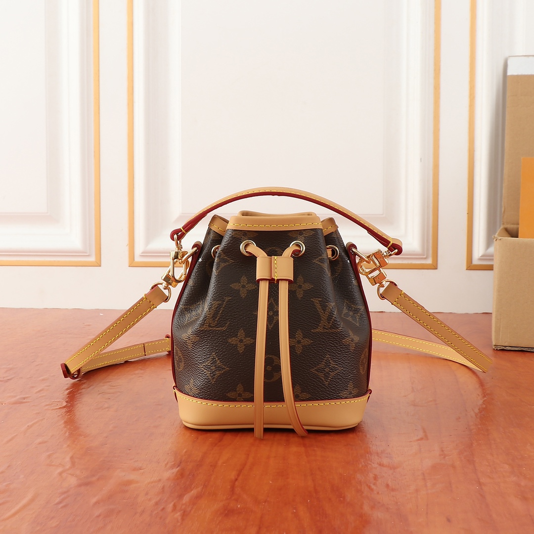 AAA Quality Bag,No Box,M81266, Size:13*16*10cm,BL129 466 - qinlai888