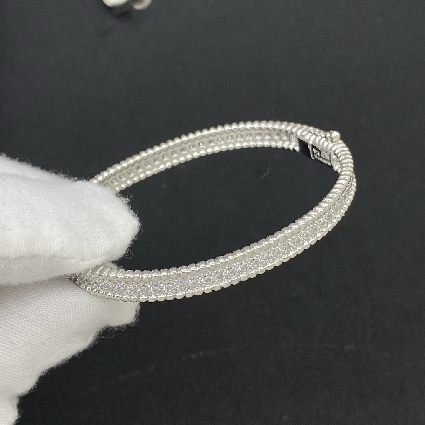 Bangle jewelry, no box, J*V19 4321 - qinlai888