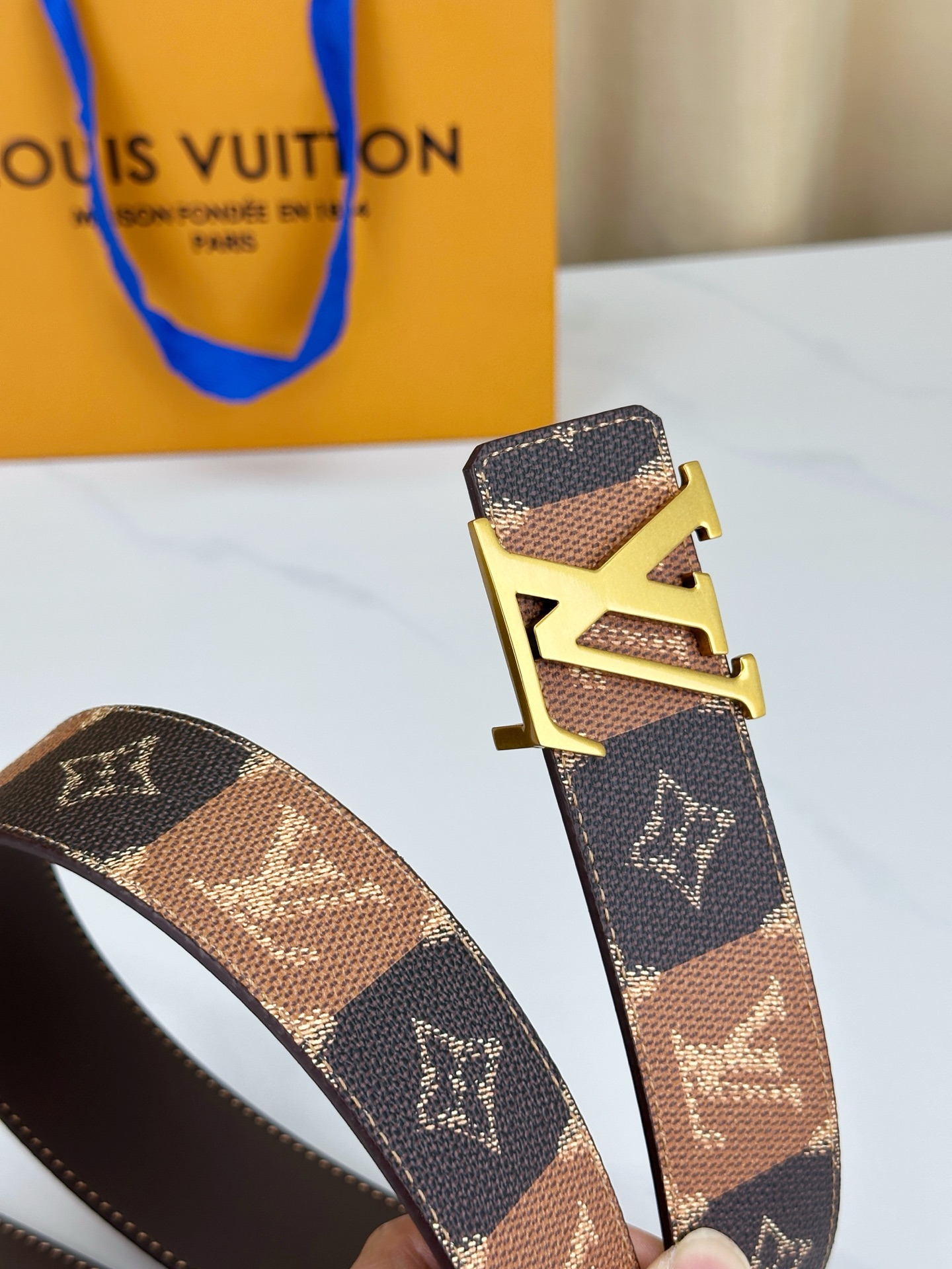 AAAA quality belt, without box, LB59 320 321 322 323 - qinlai888