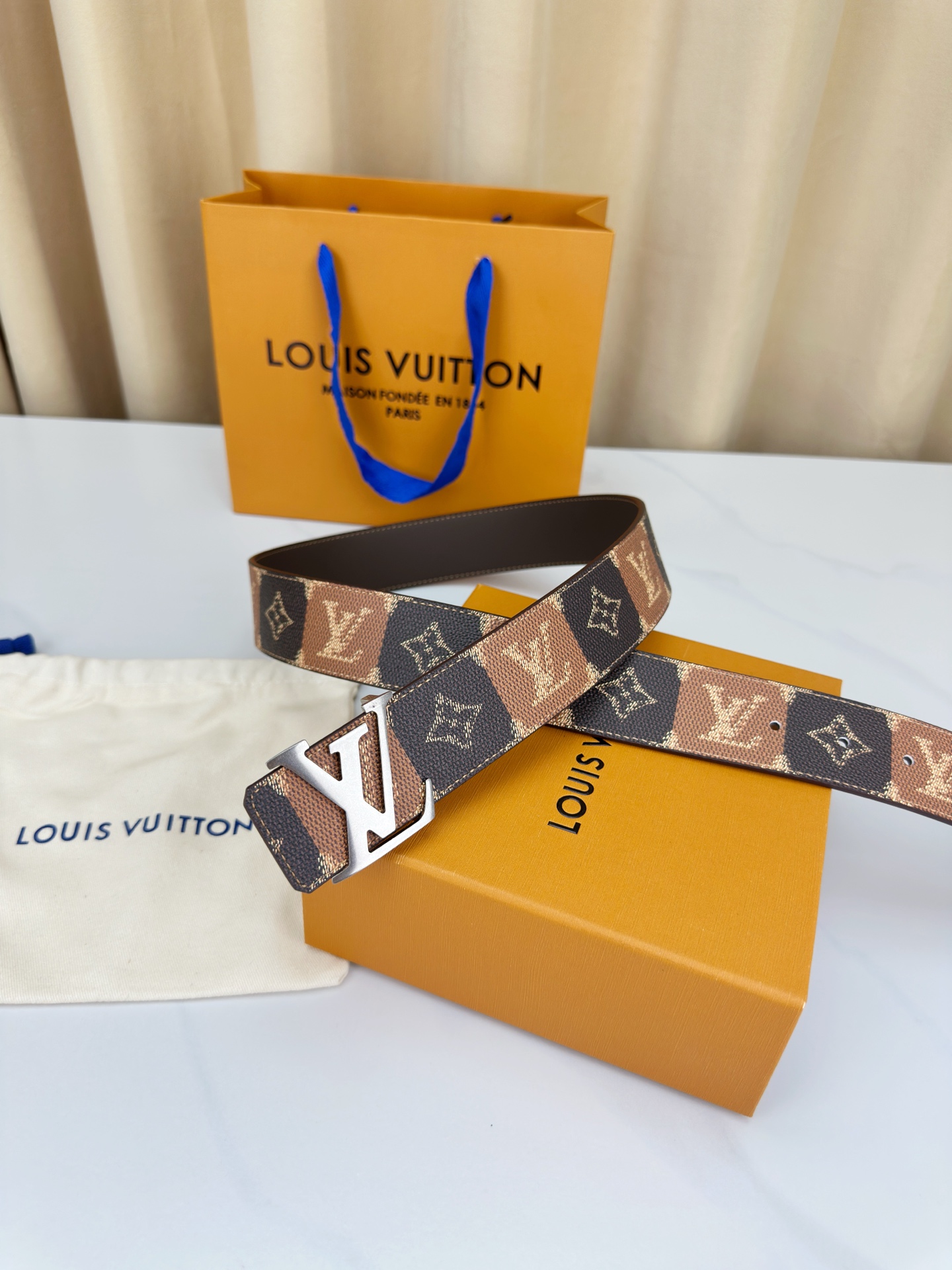 AAAA quality belt, without box, LB59 320 321 322 323 - qinlai888