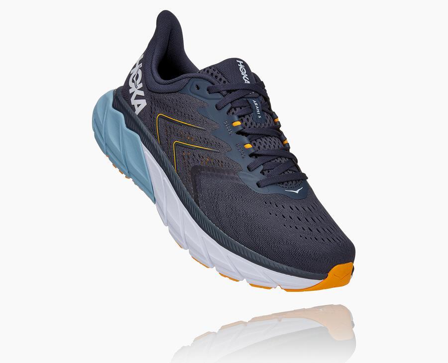 Men's Arahi 5