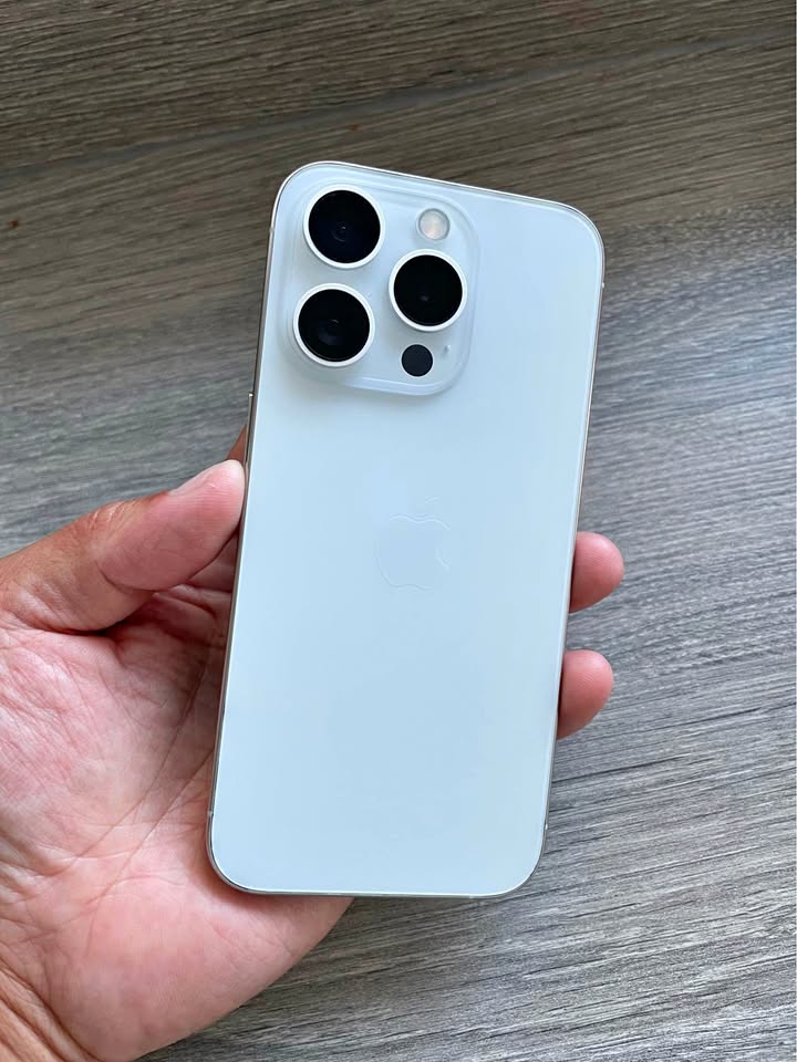 iPhone 15 pro 256G