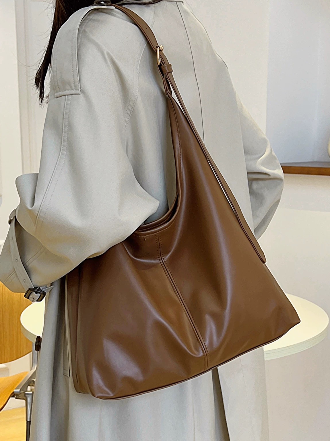Retro Commuting Bag Women's Bag 2025 New Trendy Fashion Korean Tote Bag Versatile Casual Large Capacity Underarm Bag