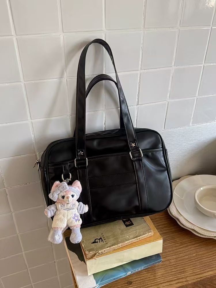 College-style Japanese-style tote bag with a slanted design, a women's cross-body backpack for daily use, a simple and spacious handbag for carrying essentials.