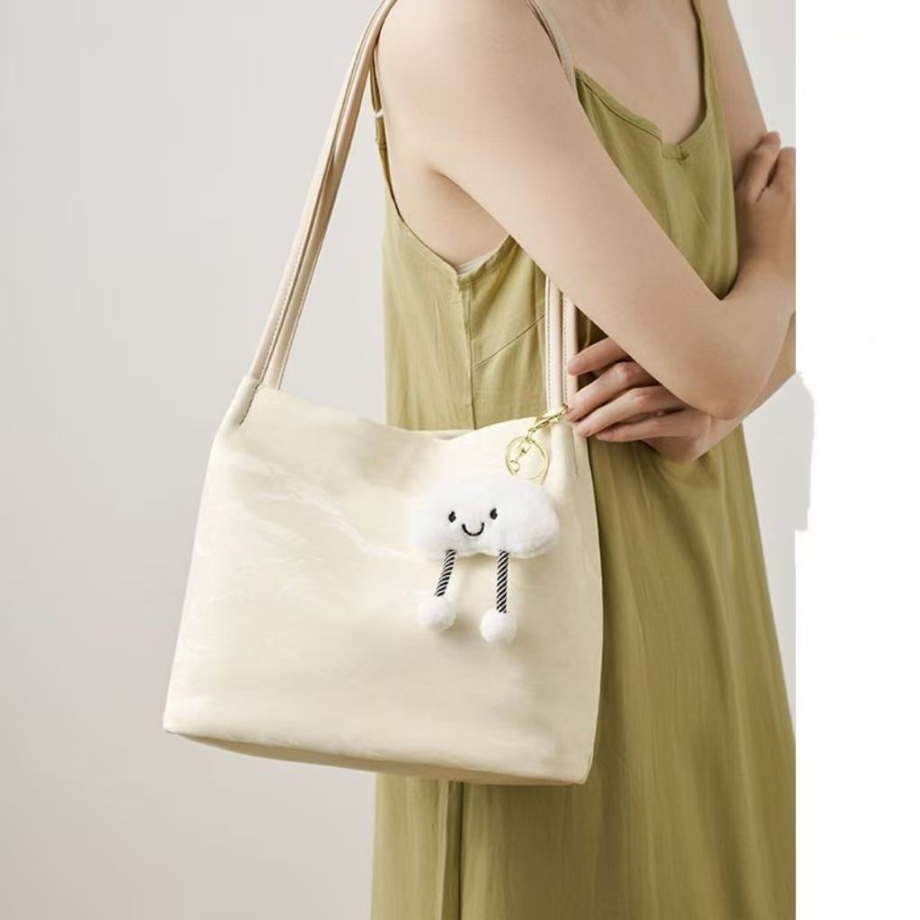 Fall/Winter 2025 New Style Women's Fashion Shoulder-Strap Crossbody Bag for Commuting, Large Capacity