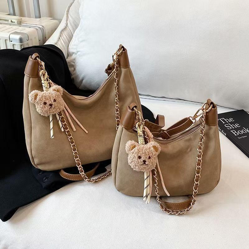 Retro niche texture chain tote bag for women, 2025 autumn new style, fashionable and versatile single shoulder bag for daily commuting, crossbody bag