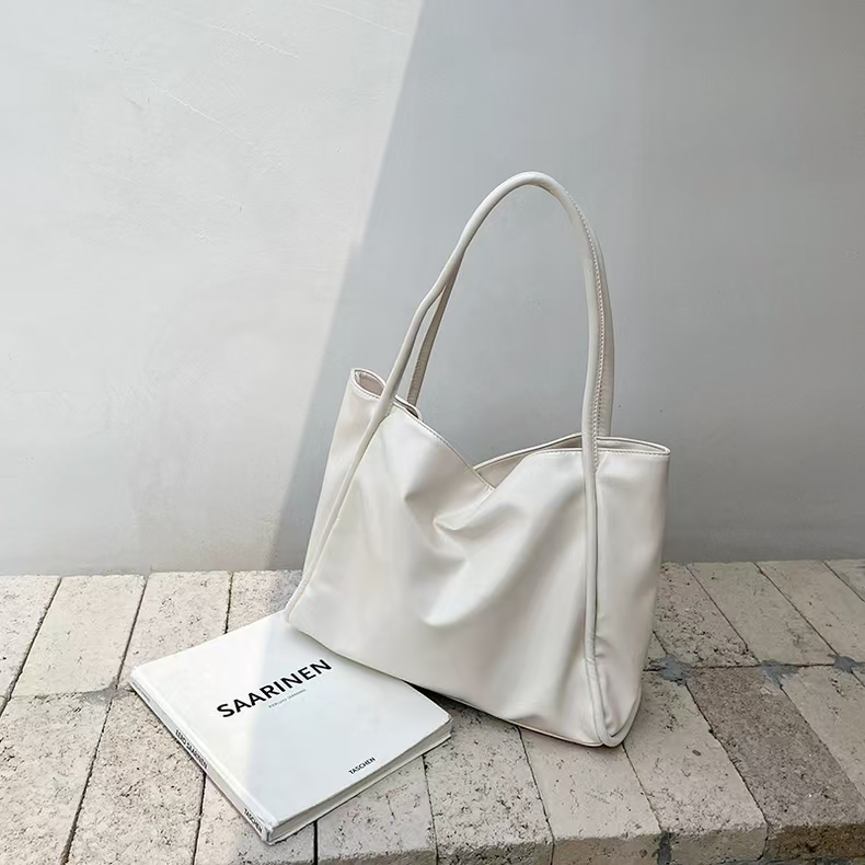Winter and Autumn Women's 2025 New Style Handheld High-Quality Large Capacity Tote Bag with Unique Design for Shoulder Bag at Armpit - Suitable for Commuting