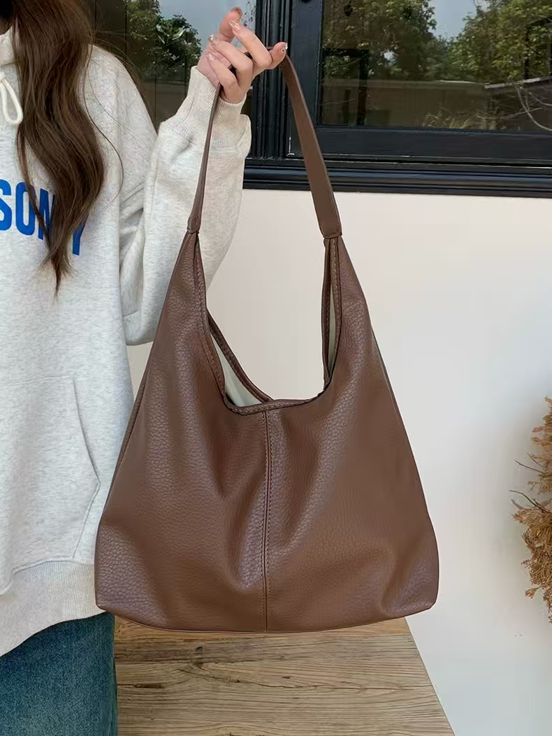 Underarm bag - New 2025 winter and autumn style trendy Korean version tote bag with large capacity, single shoulder bag, for daily use.