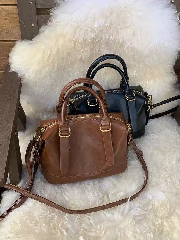 Portable bowling bag for ladies - 2025 new trendy retro pillow bag - versatile and multi-functional crossbody bag for all occasions