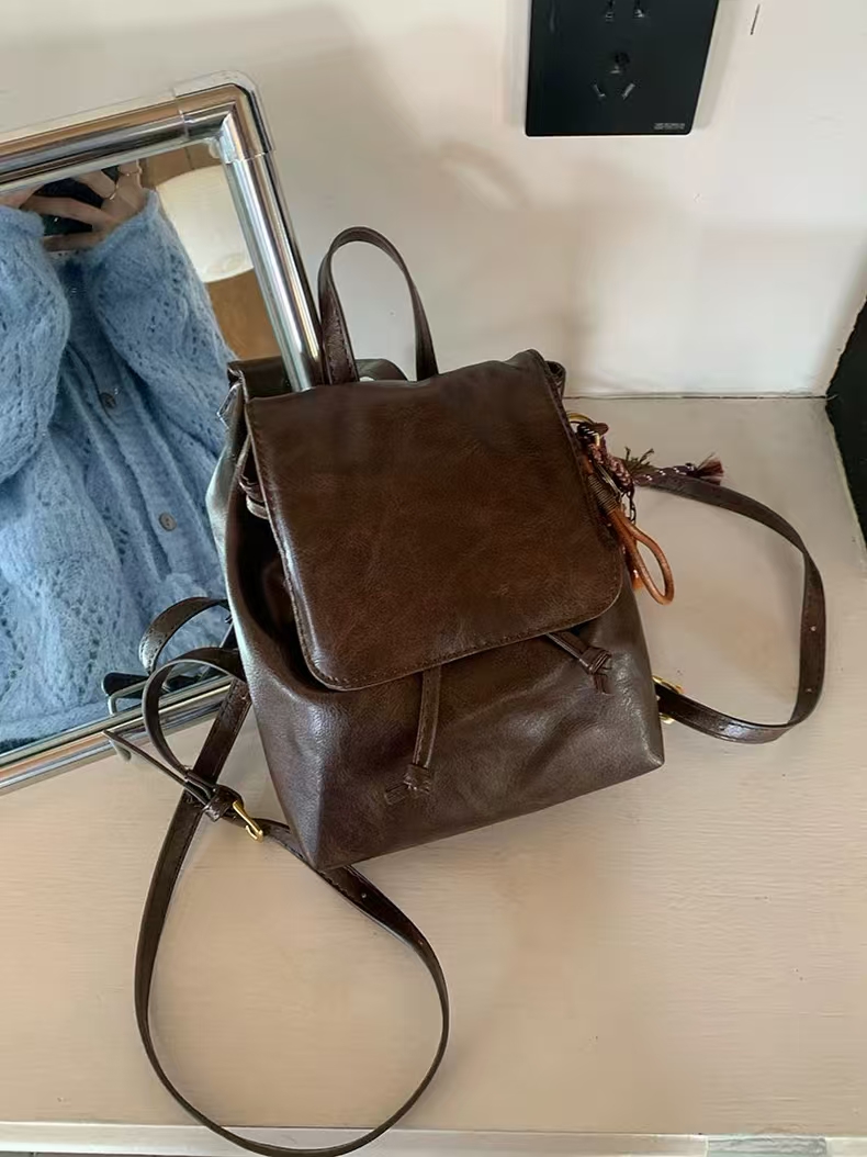 American-style brown textured small crossbody bag with retro PU soft leather texture - versatile single shoulder bag suitable for daily use.
