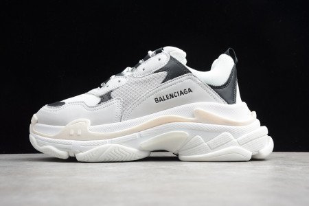 Balenciaga TRIPLE S