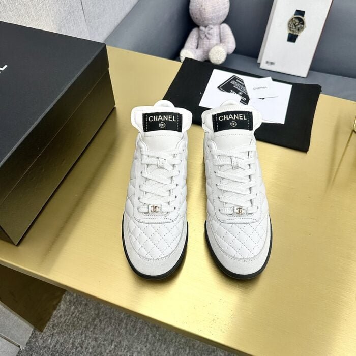Chanel 2023 counter top casual sneakers size: 35–41 note shoes size when you fill shipping address