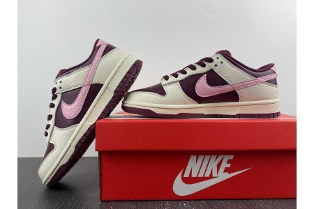 Nike Dunk Low ?Valentine?s Day?