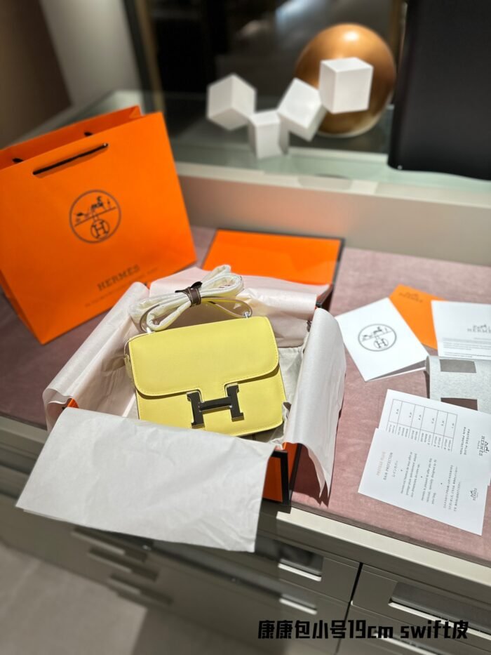 Hermès Constance Swift cowhide leather Sliver Hardware Yellow size: 19cm