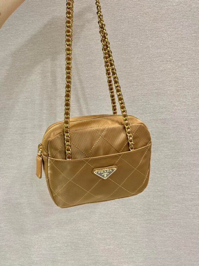 Prada vintage Nylon handmade shoulder bag 1bd632 size: 19*14*6cm