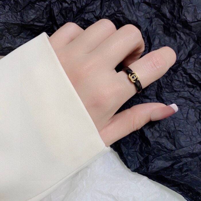 Chanel Letter double C stainless steel black color preserving series modeling ring size: 6-7-8