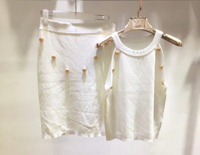 Balmain knit suit size: S,M,L