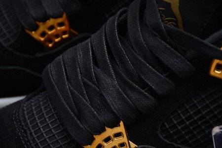 AIR JORDAN 4 RETRO ‘ROYALTY’