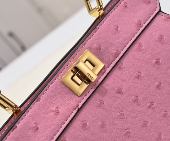 FENDI Peekaboo Pink 23ss 335 Size: 20*15cm