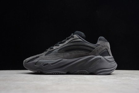 adidas Yeezy Boost 700 V2 Vanta