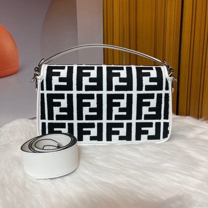 FENDI 2023 latest BAGUETTE bag with Leather strap F2029 Size:26-5-15CM