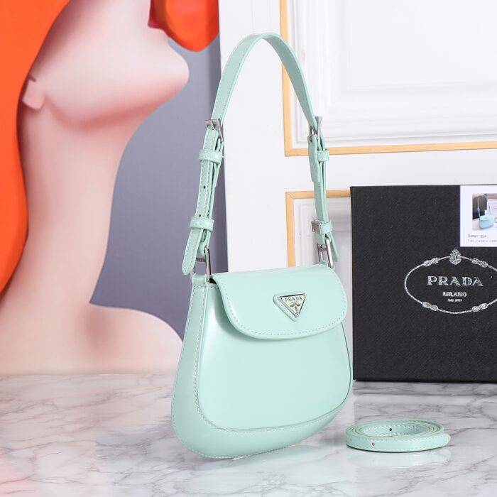 Prada hobo cleo Patent leather 611 Mint green size:22*13cm