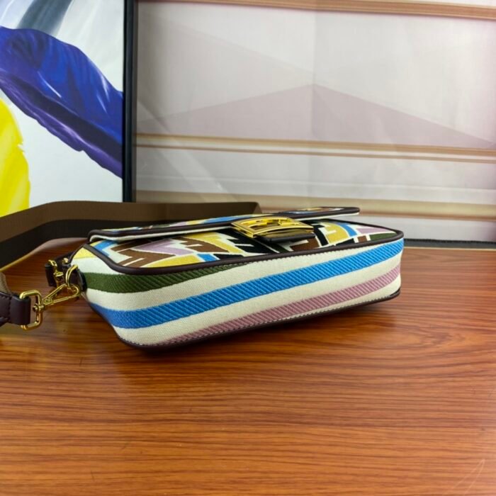 FENDI Baguette Rainbow F embroidery colors shoulderbag F2029 Size: 26*5*15CM