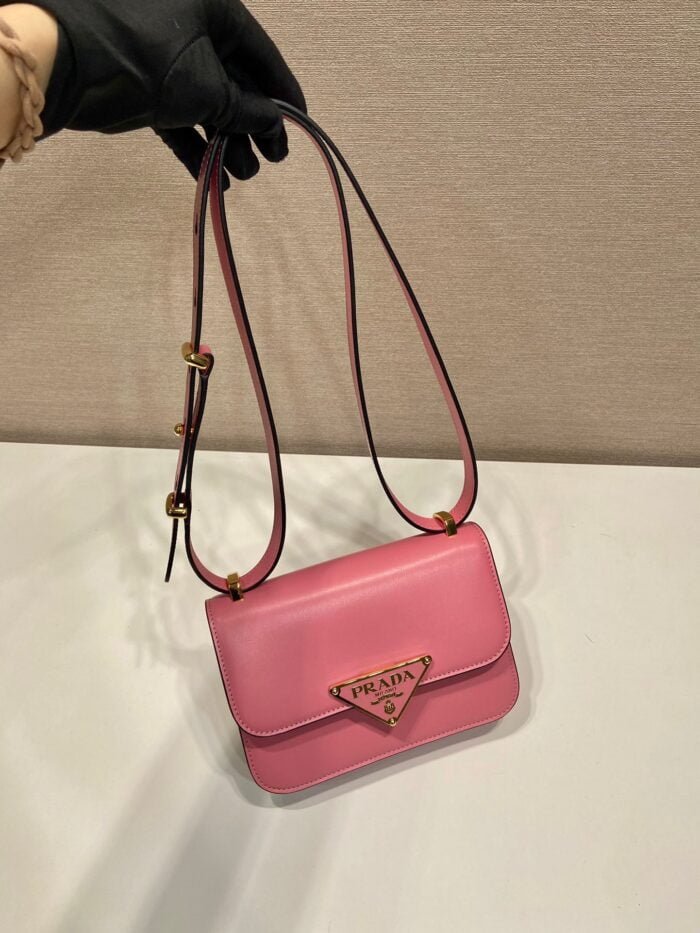 Prada Waxed cowhide Messenger bag 1bd340 size: 20*13.5*5.5cm