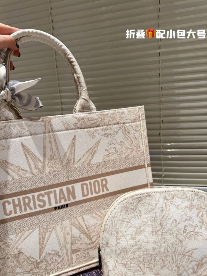 Dior book tote with small wallet size: 41cm