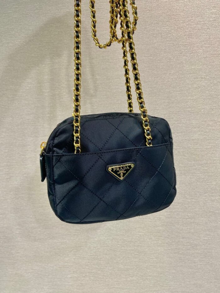 Prada vintage Nylon handmade shoulder bag 1bd632 size: 19*14*6cm