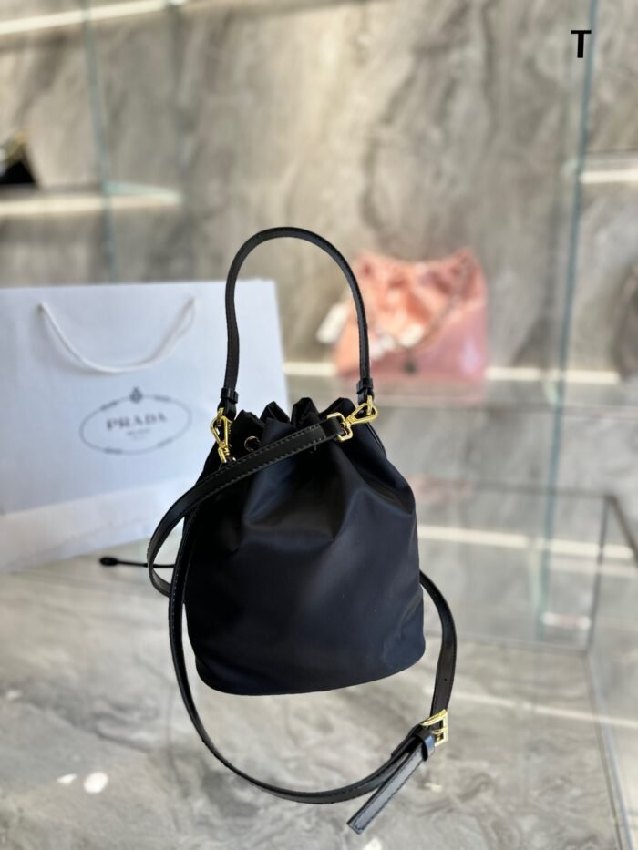 Prada Nylon waterproof drawstring bucket bag size: 19*12*22cm