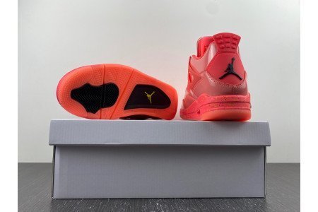 Air Jordan 4 Retro Hot Punch