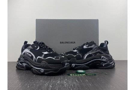 Balenciaga Triple S SNEAKER