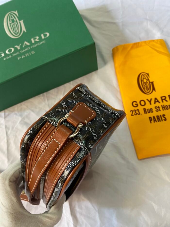 Goyard mini Camera bag brown size:23*8*14cm