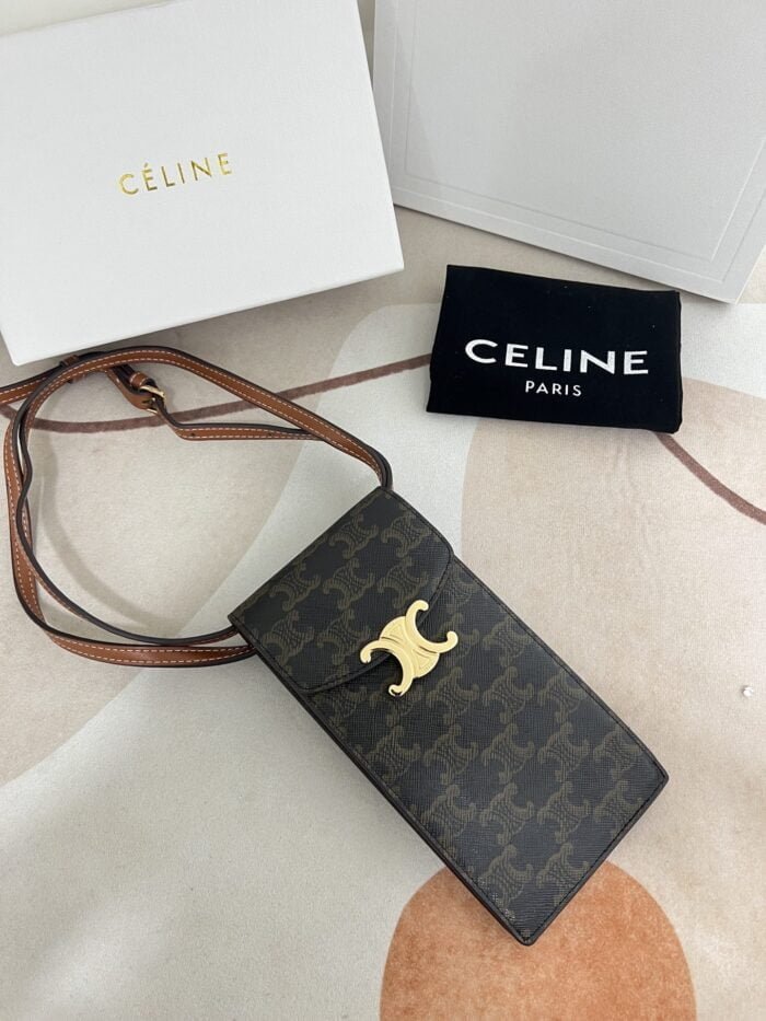 CELINE Mobile phone bag with leather strap Size: 10*2*19cm