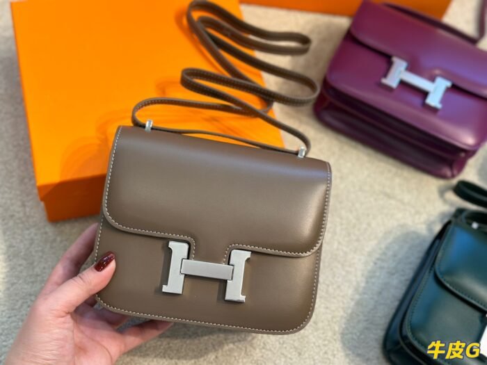 Hermès Constance cowhide leather size: 18*15cm