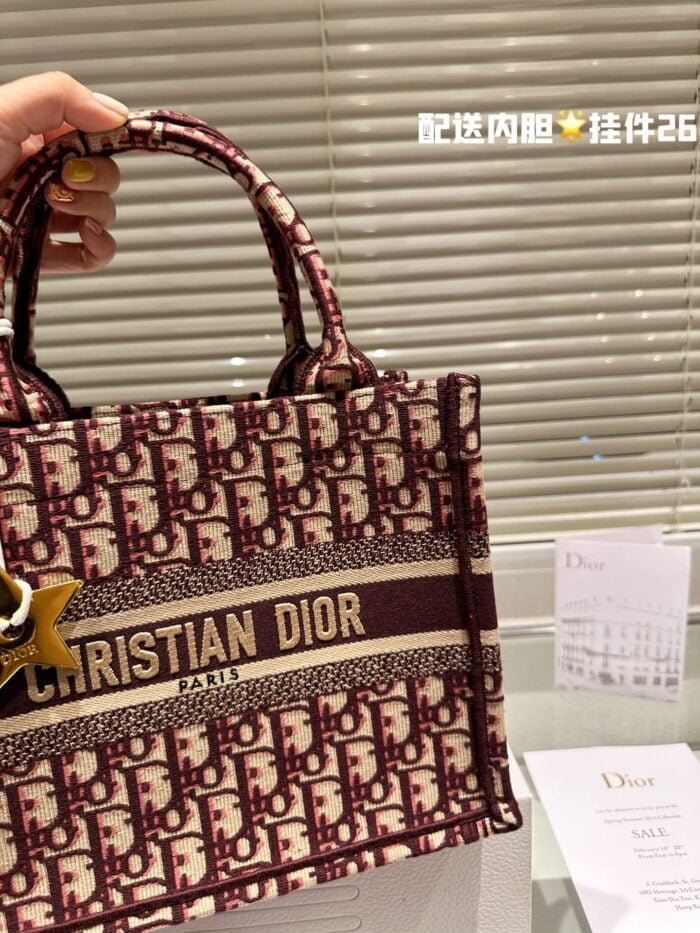 Dior Oblique Book tote shopping bags red size: 26cm