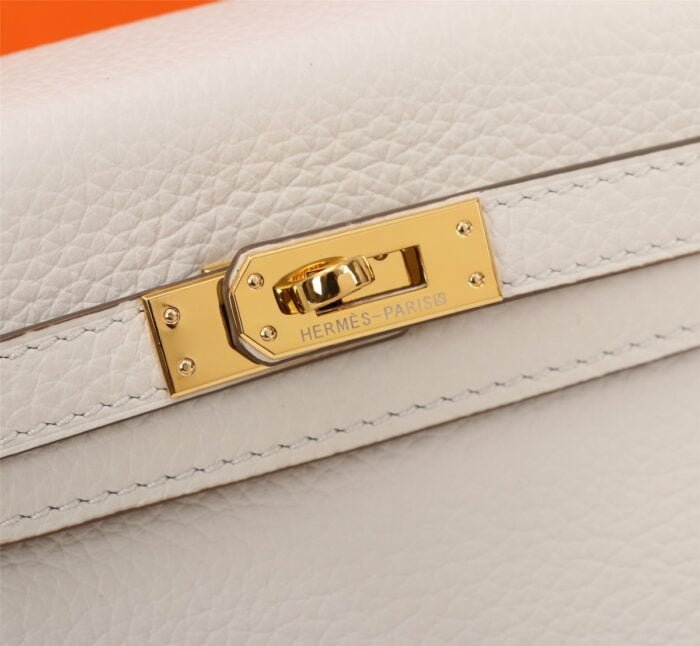 Hermès Kelly Togo Calf Gold hardware Milkshake white size: 25Cm/ 28Cm