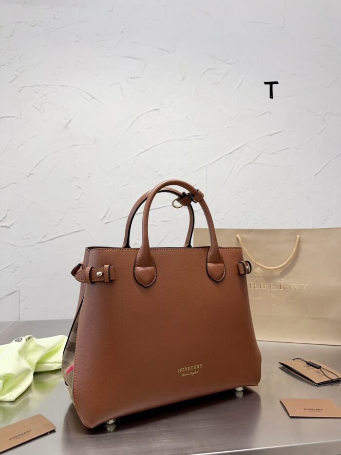 Burberry Tote handbag size: 33 26cm